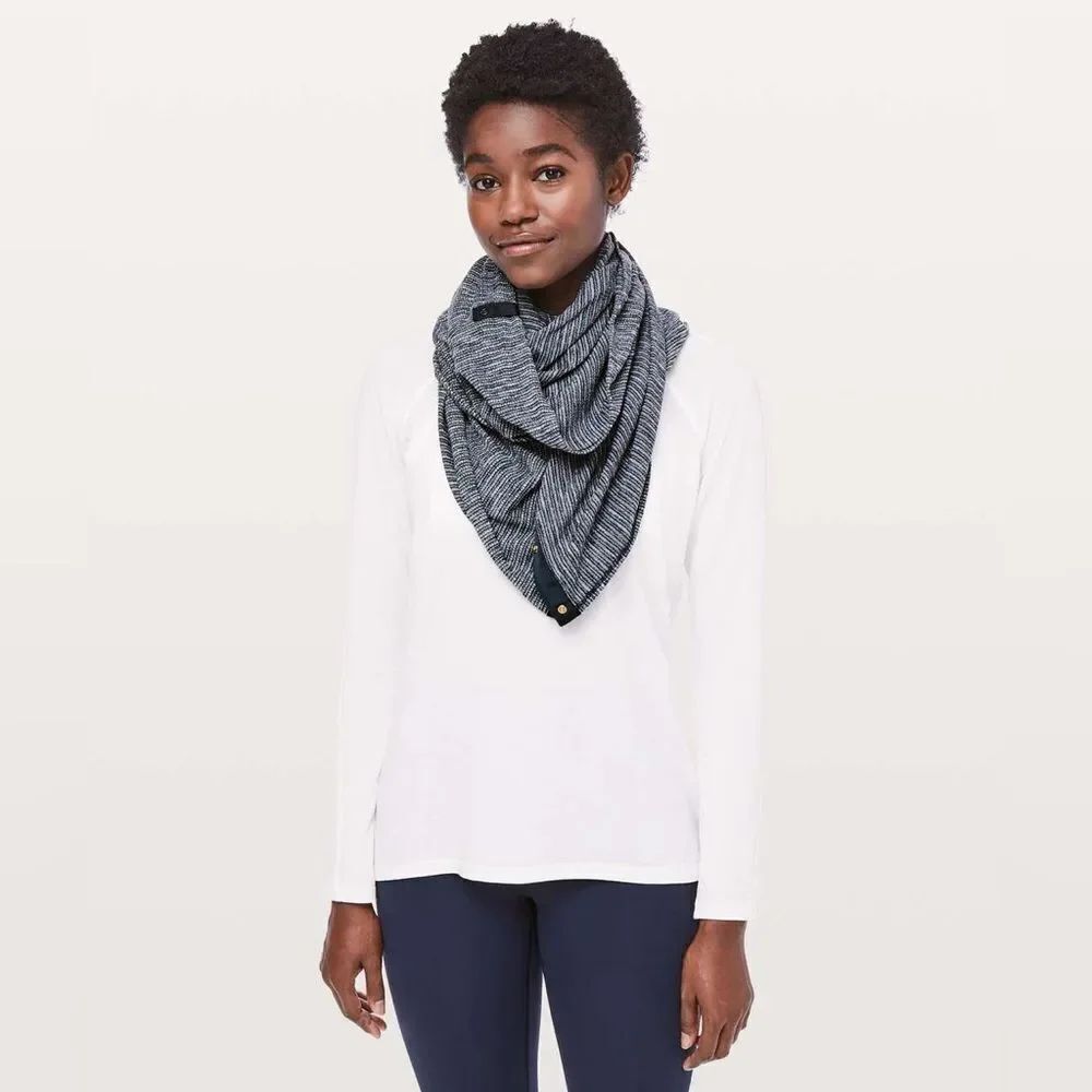 Lululemon Double Sided Vinyasa Scarf Mini Check Pique Black Pique